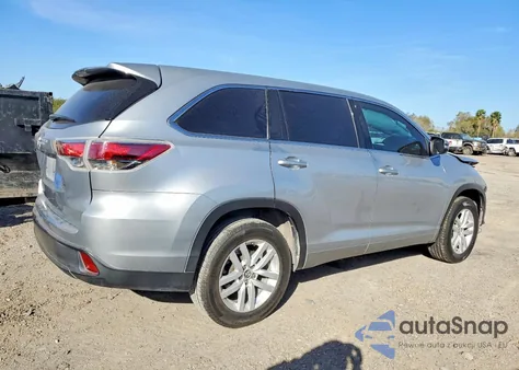 2016 Toyota Highlander Le z USA, uszkodzony, nr VIN 5TDZKRFH5GS121424